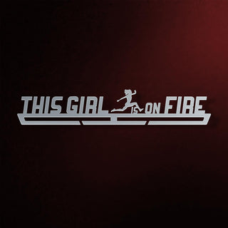 Gancho exhibidor de medallas The Girl Is On Fire